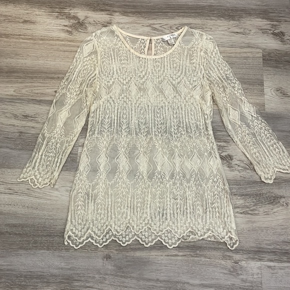 Kenar Cream Lace 3/4 Sleeve Blouse with Back Button Keyhole Size Medium - Picture 5 of 11